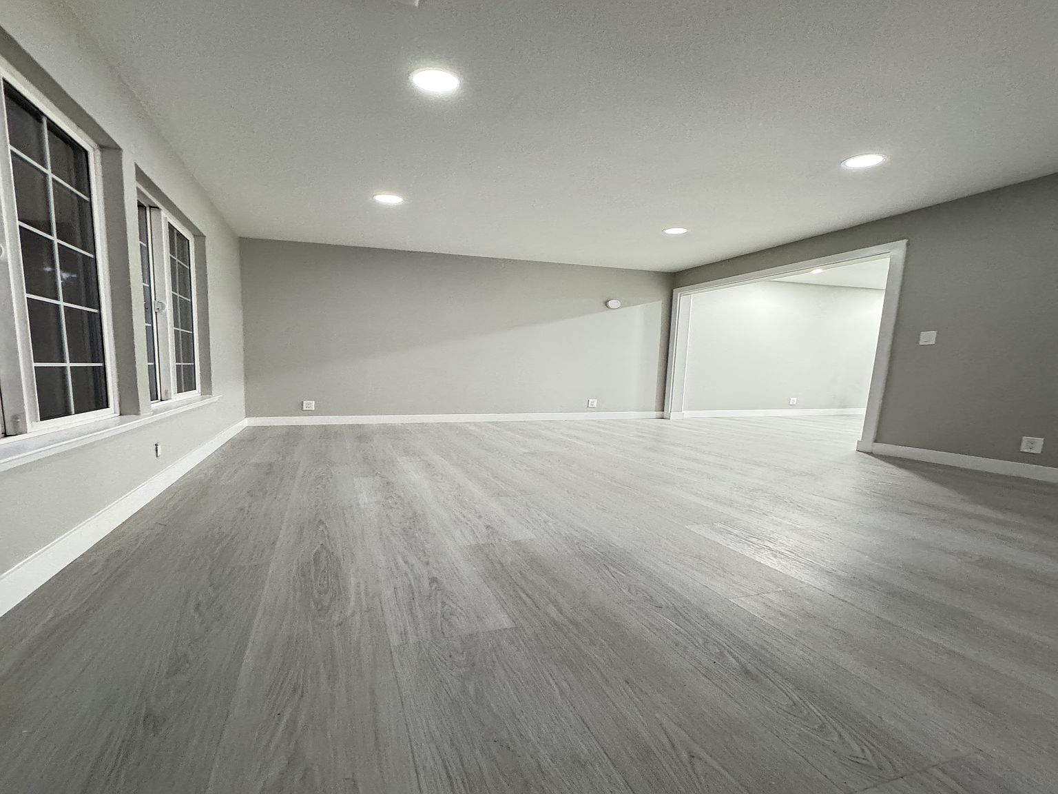 1526 Desdemona Ct photo 2