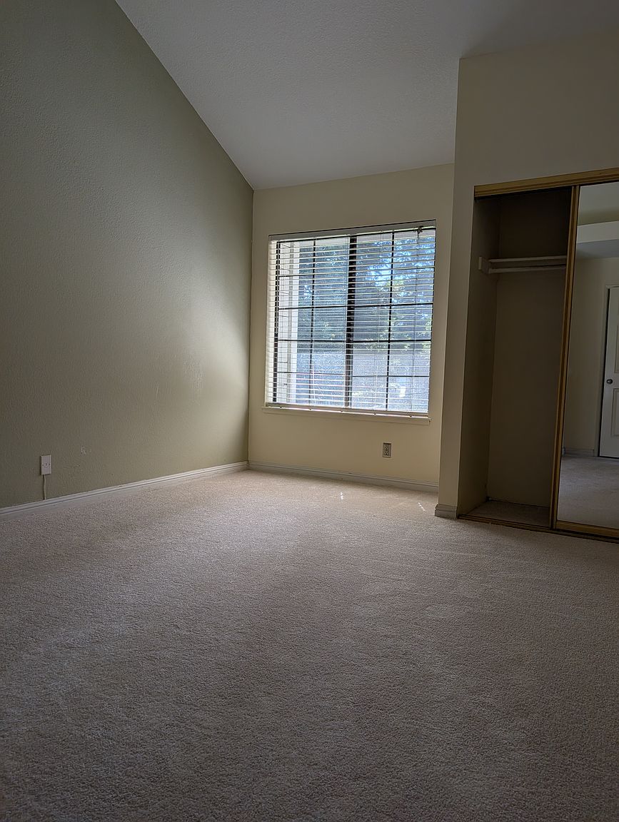 2764 Buena Point Ct photo 4