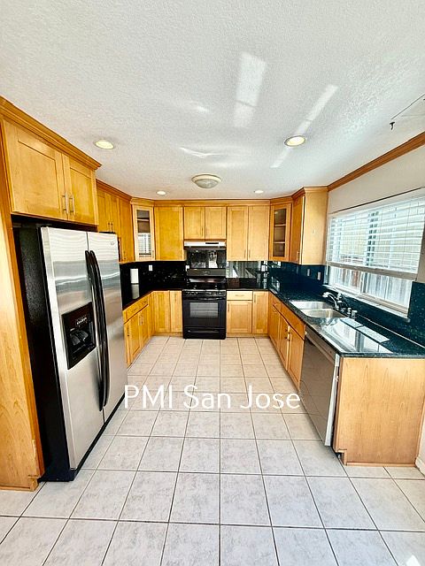 473 Crosslees Dr photo 5