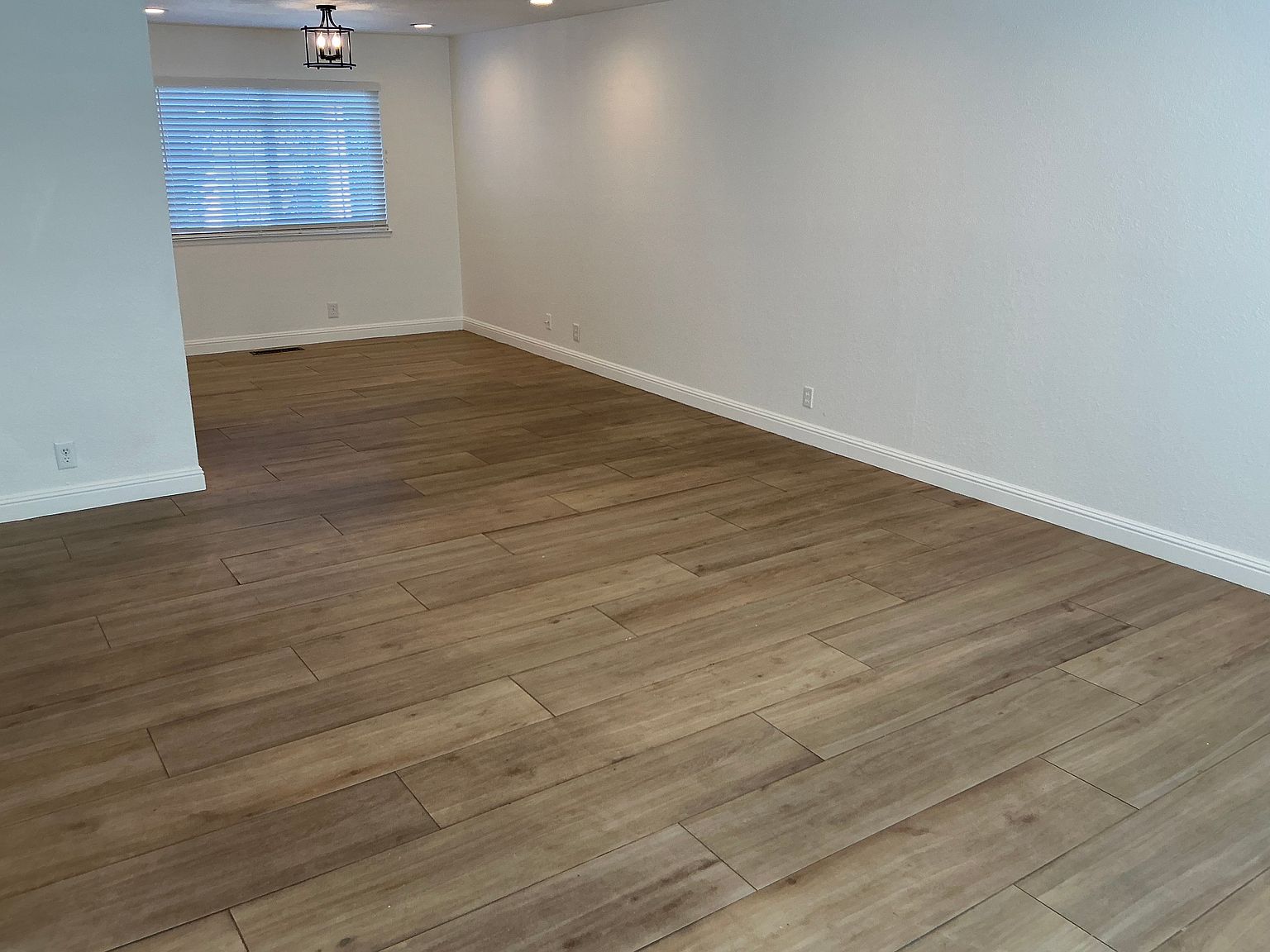 41 Park Village Pl photo 2