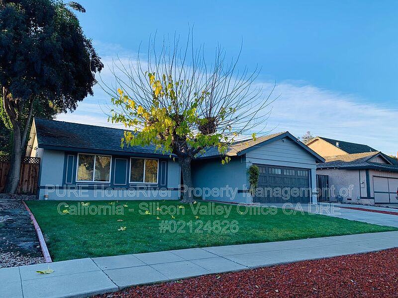 382 Madison Dr