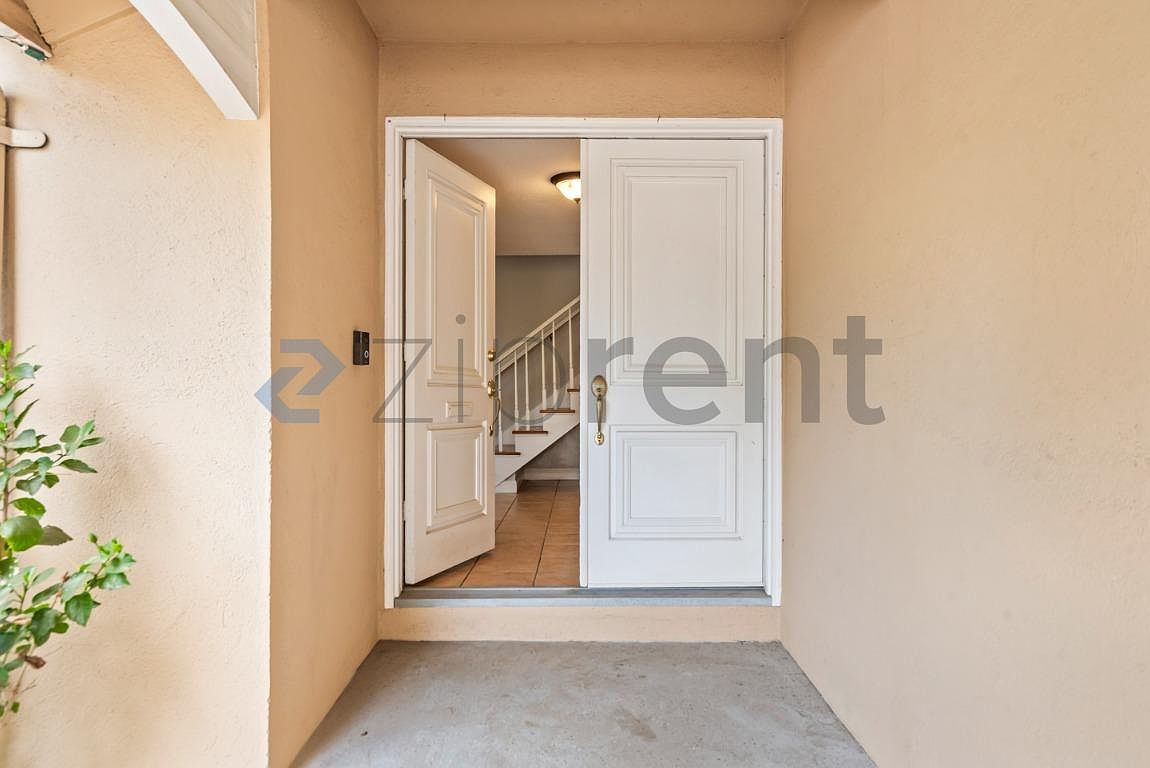 5710 Venado Ct photo 3