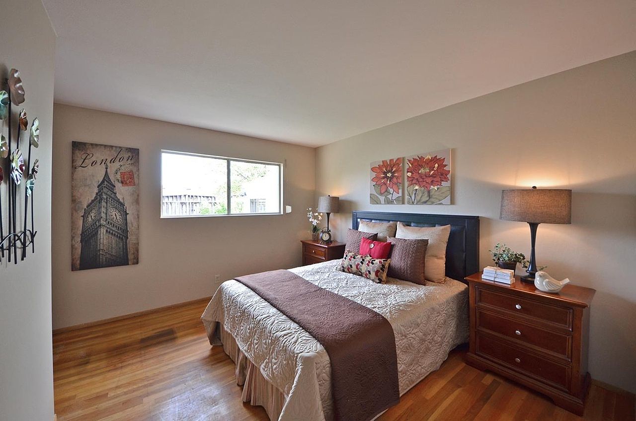 442 Colfax Dr photo 3