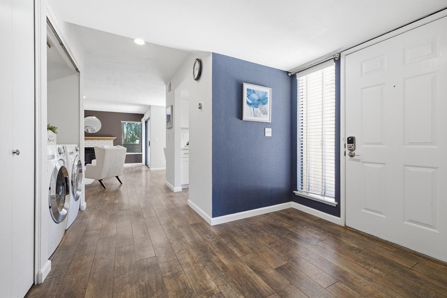 5192 Makati Cir photo 4