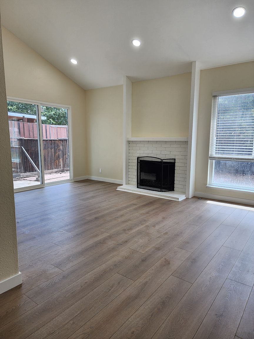 5986 Cabral Ave photo 4