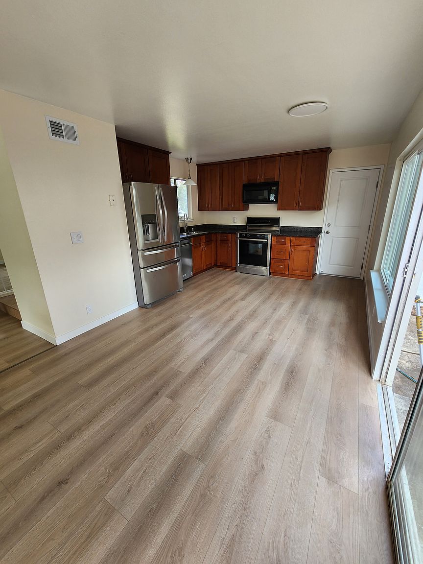 5986 Cabral Ave photo 5