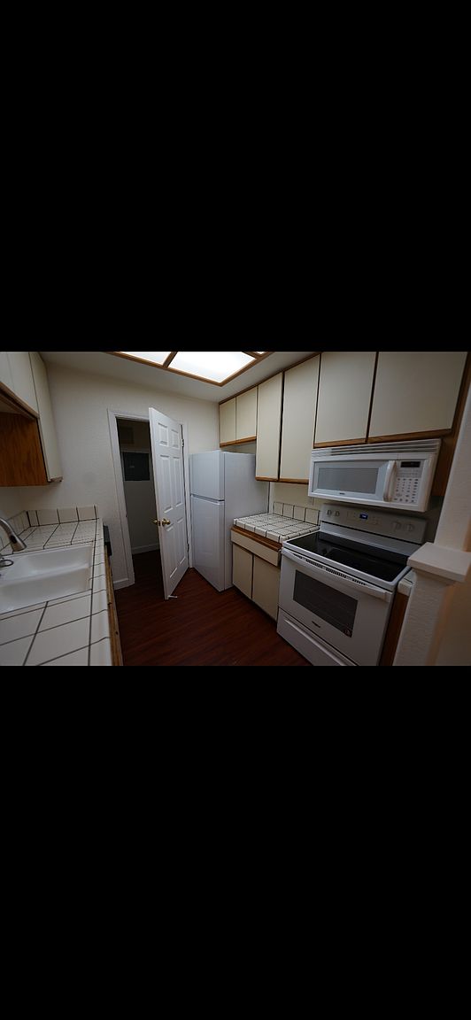 5912 Bridgeport Lake Way photo 4