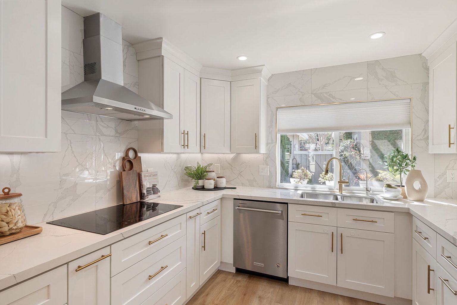 Luxurious Remodeled 2 Bedroom 2 Bath Home In Desirable Almaden Community! photo 5