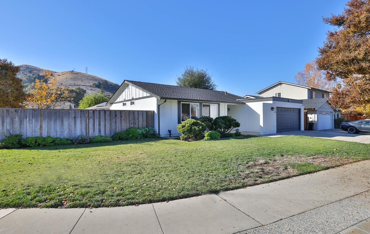 310 Curie Dr photo 5