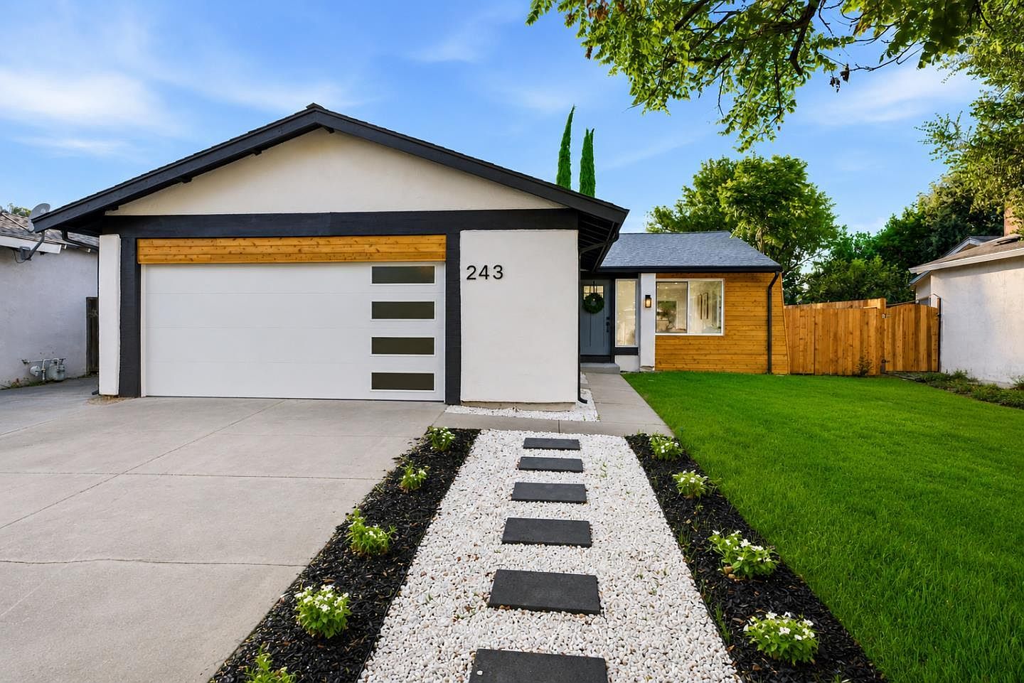 3BR/2BA Single Family House on Moselle Ct · San Jose photo 2