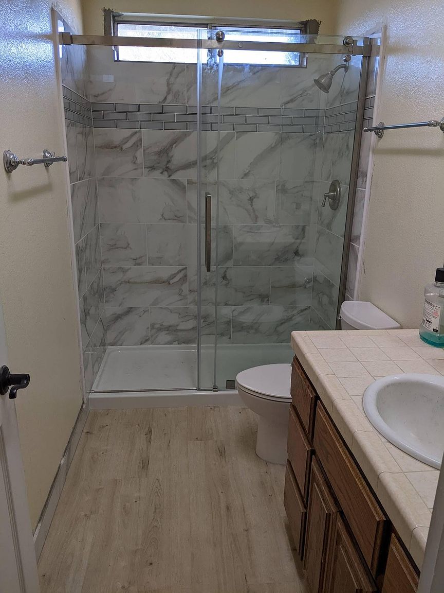 382 Manila Dr photo 5