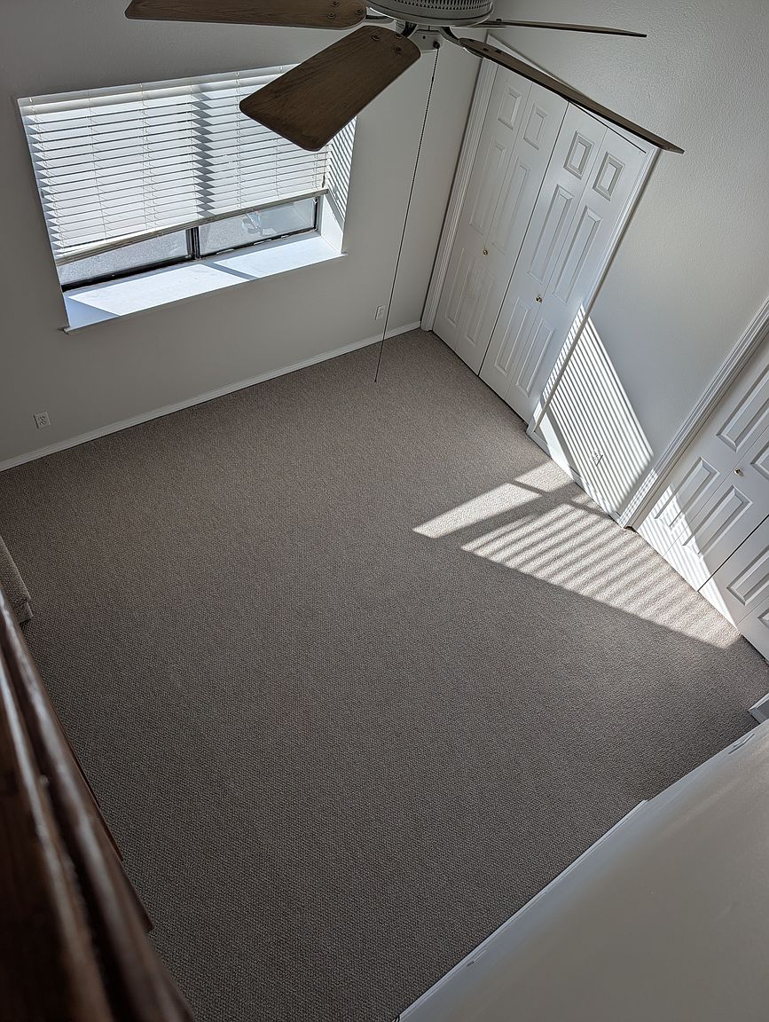 17159 Creekside Cir photo 4
