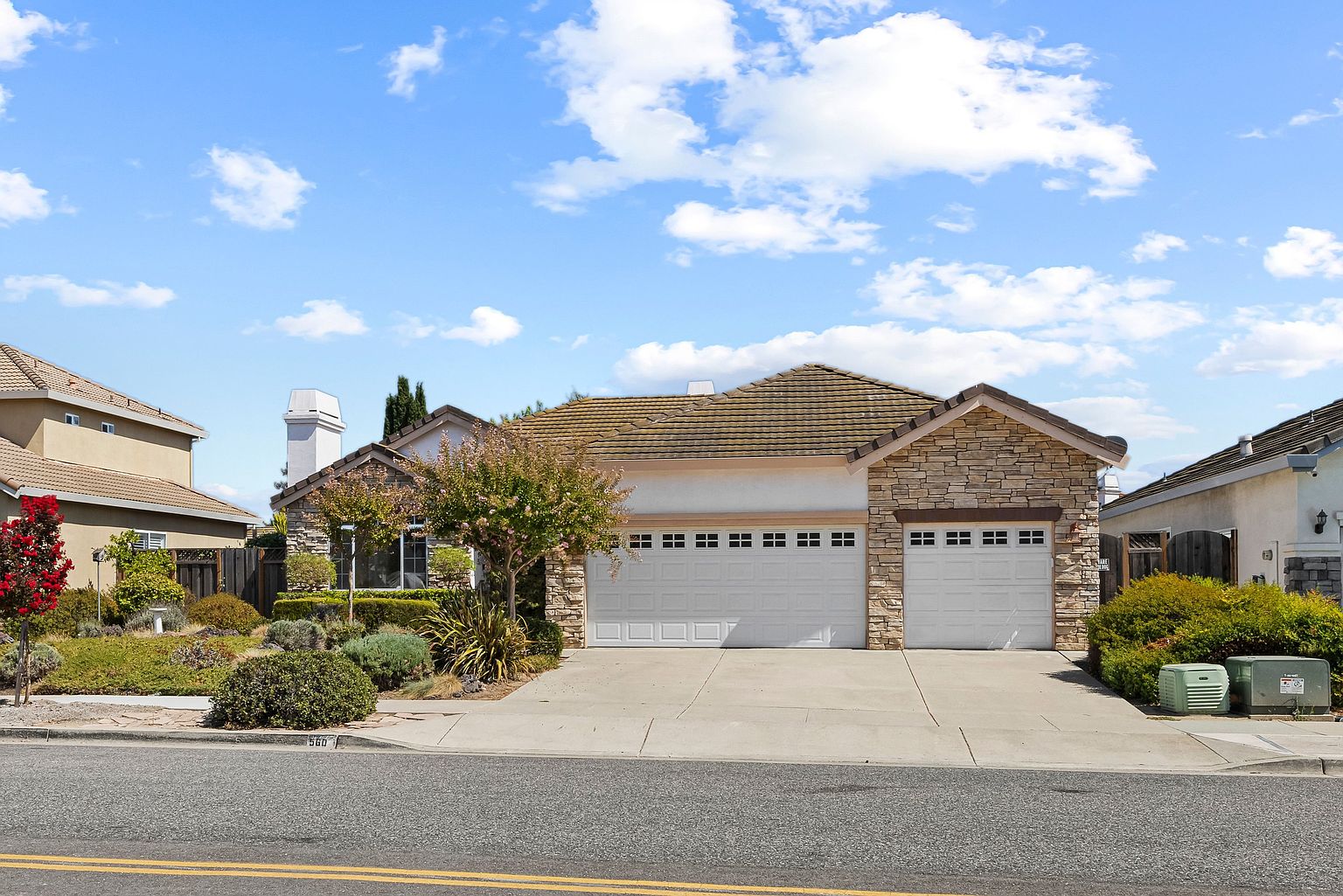 560 Diana Ave Rentals photo 5