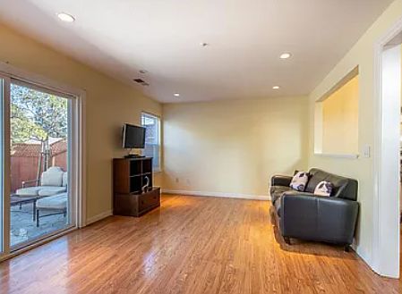 18310 Christeph Dr photo 2