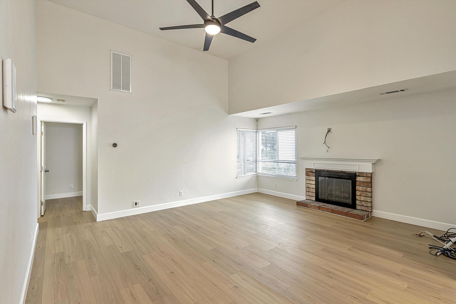 15153 Yosemite Way photo 5