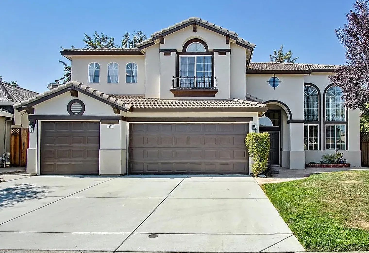 1511 Sunrise Dr photo 4
