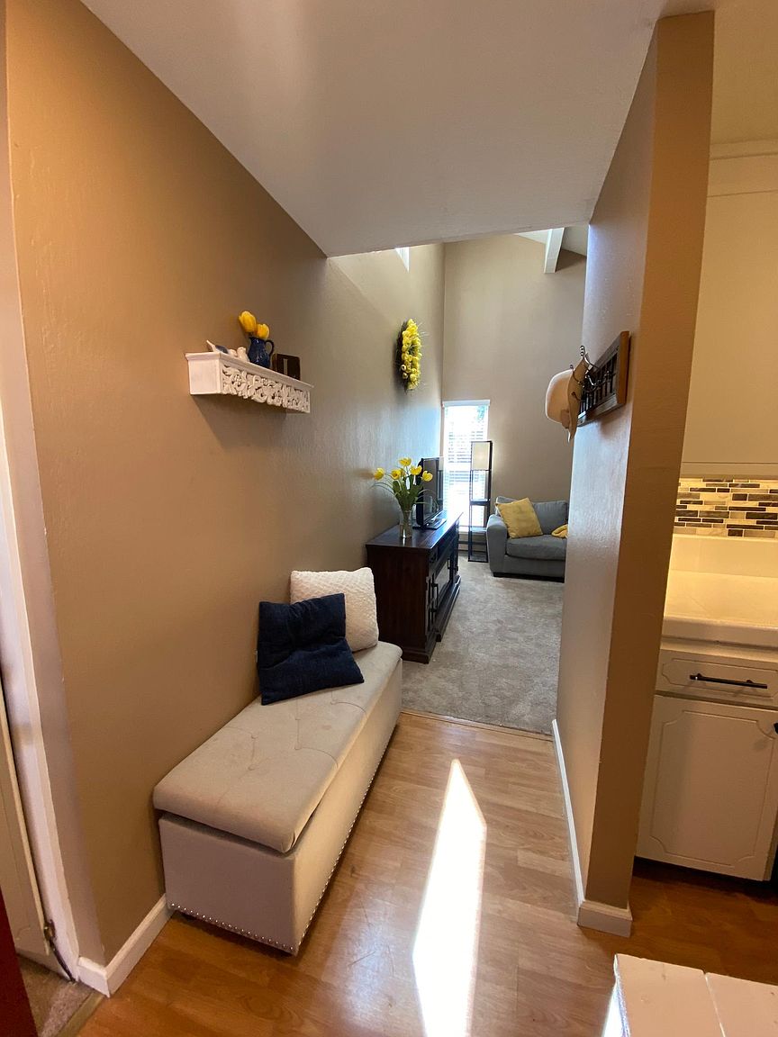Condos on Westwood Dr · Gilroy photo 5