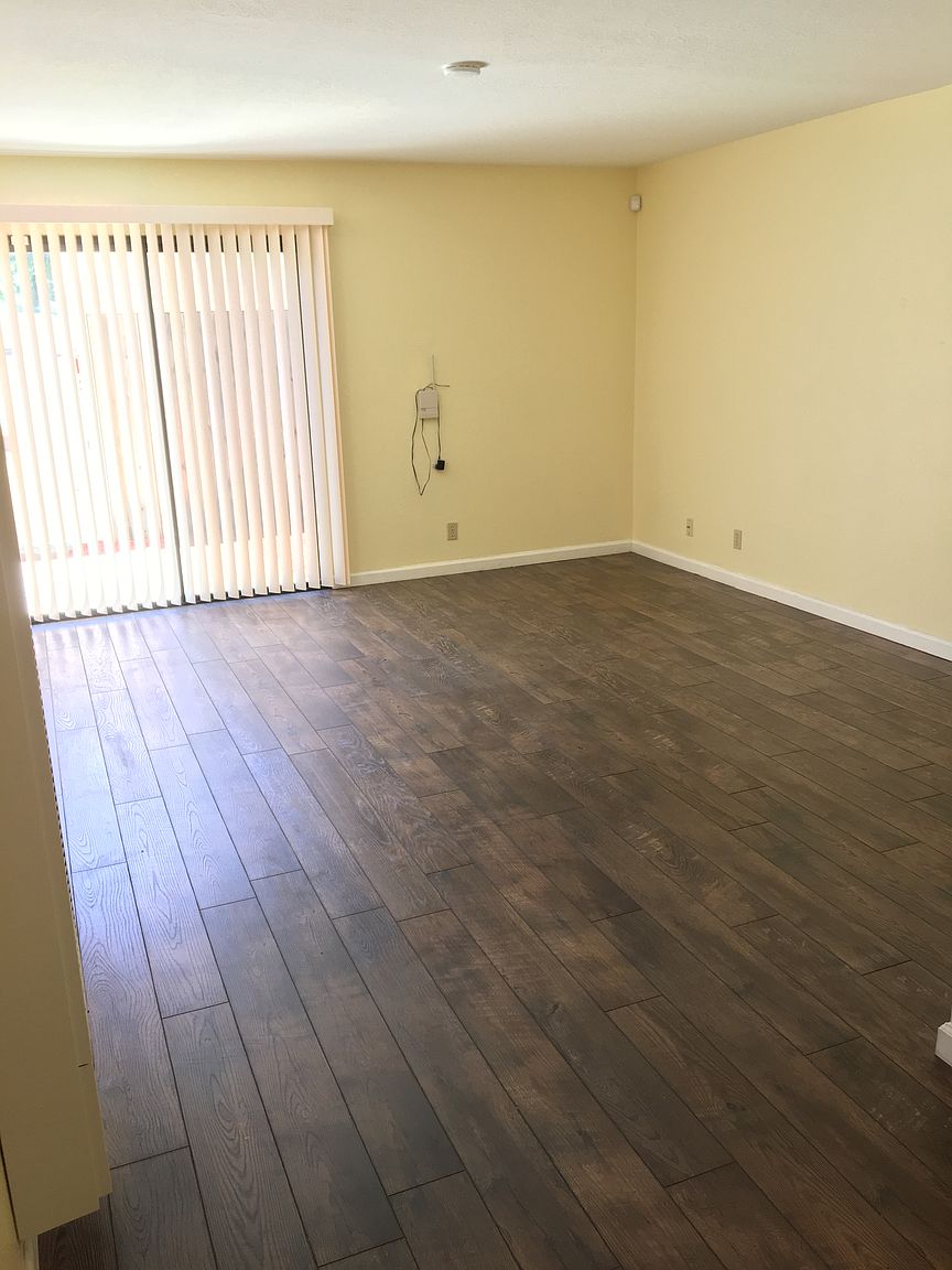 2BR/2BA Apartment on Kern Ave · Gilroy photo 4