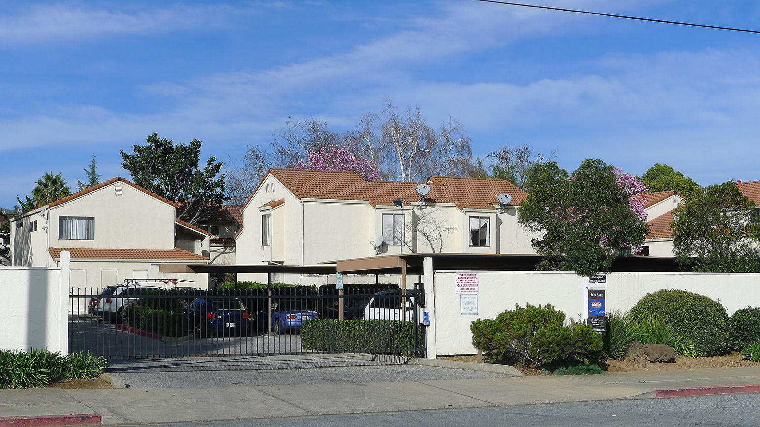 2BR/2BA Apartment on Kern Ave · Gilroy photo 2