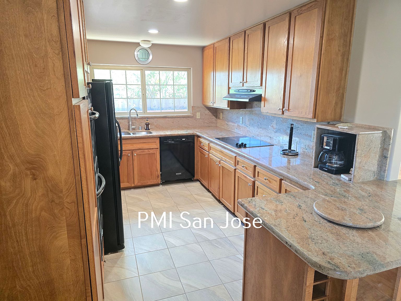 900 Susan Ct photo 5
