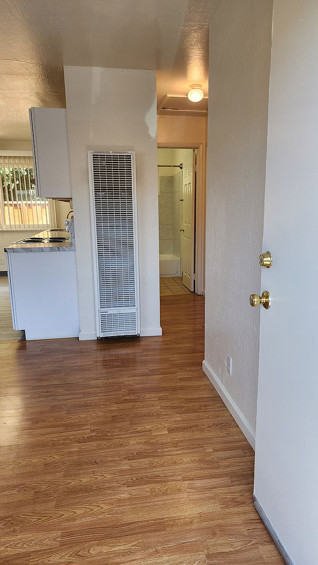 16240 Keith Way photo 3
