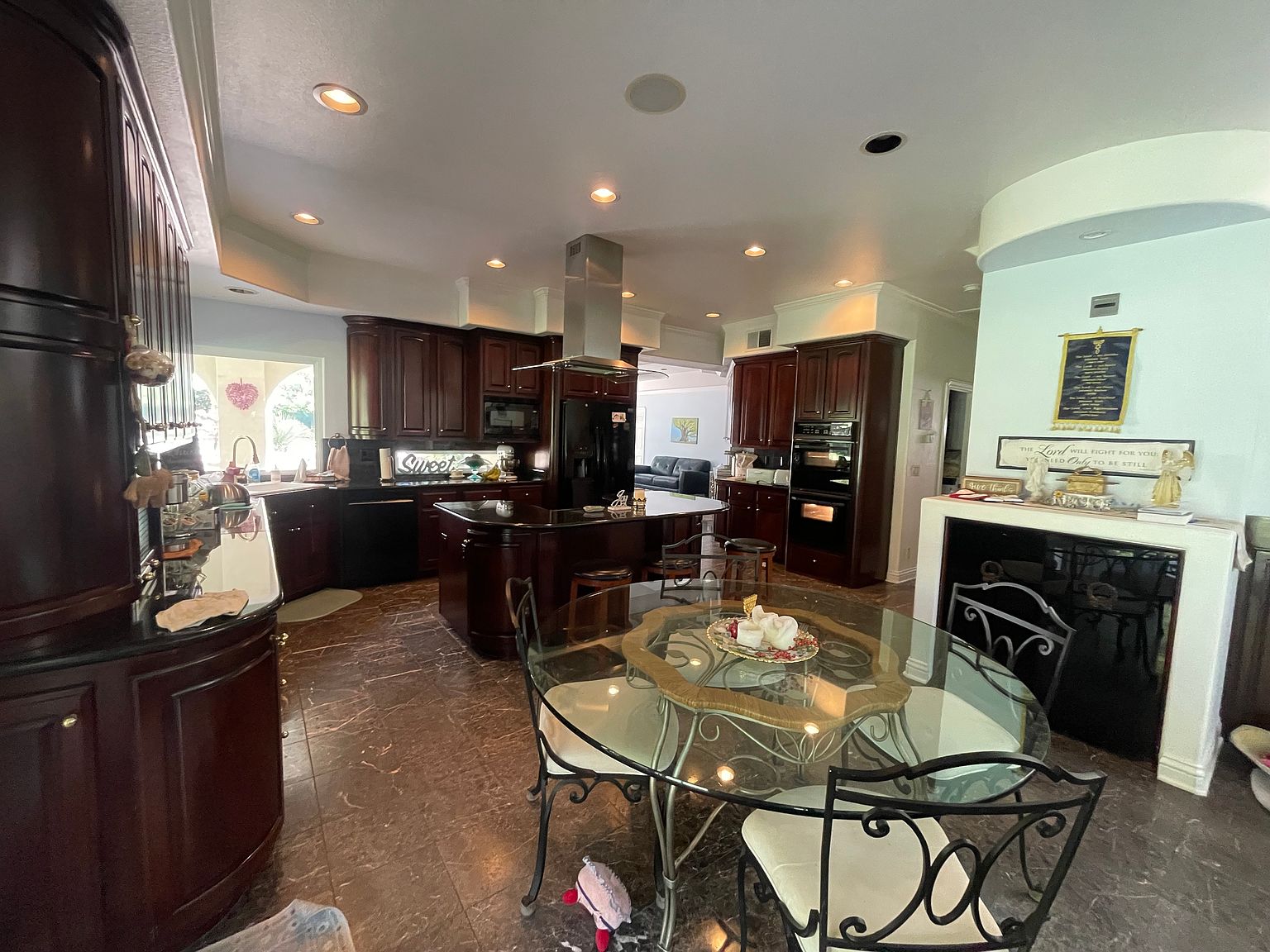 11630 Foothill Ave photo 5