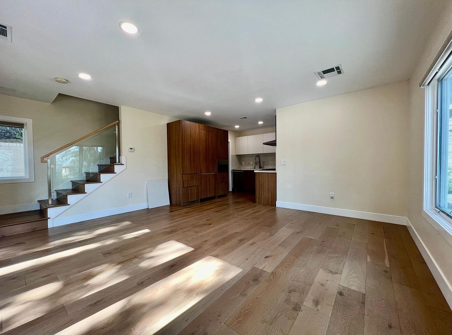 27411 Altamont Rd photo 5