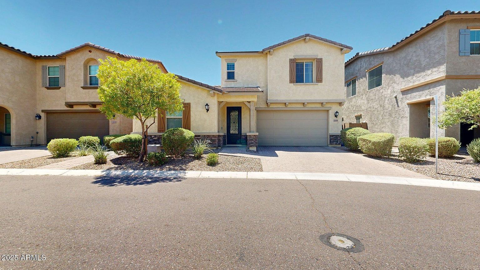 209 E Beatryce St Tempe, AZ 85288 photo 2
