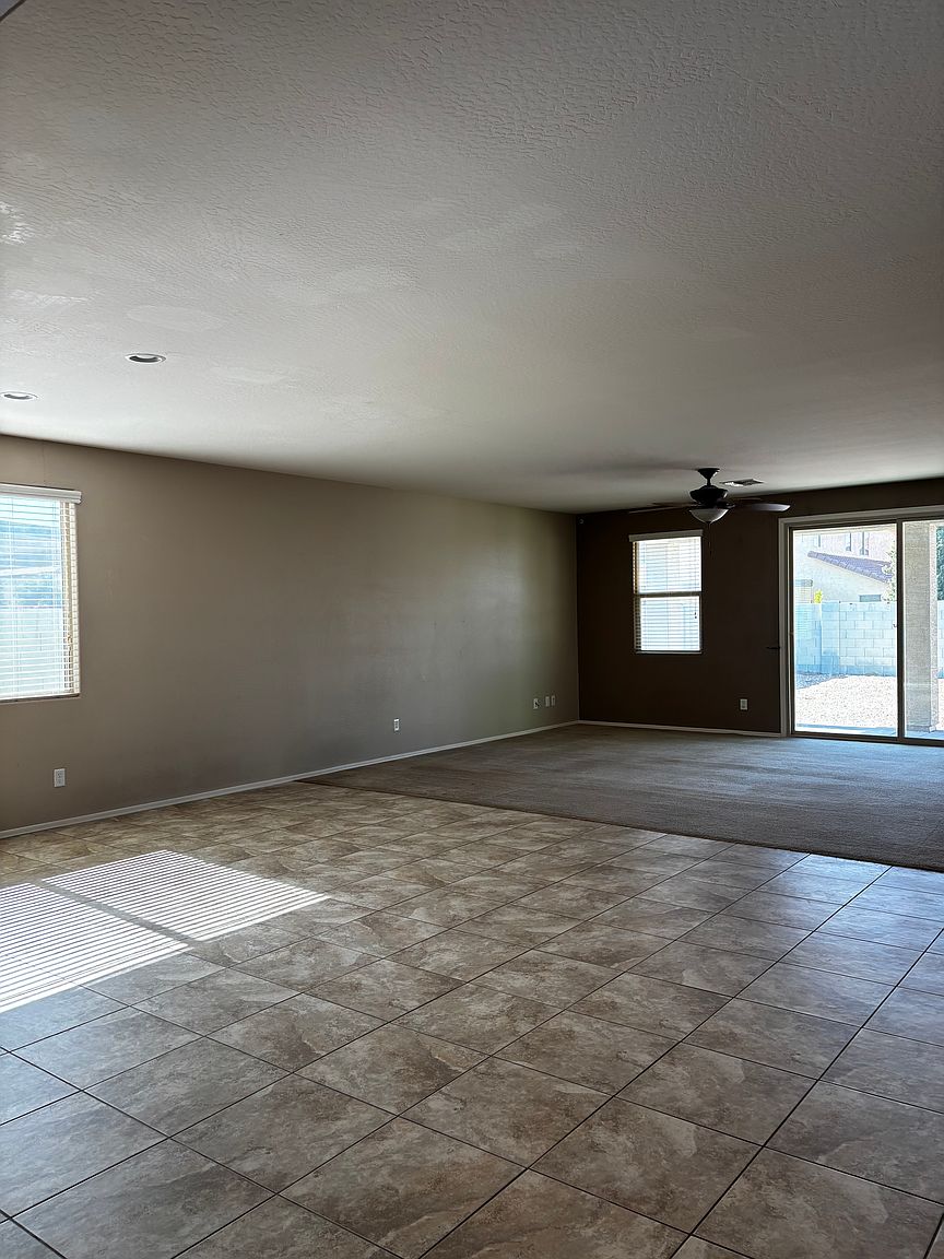 2298 W Angel Way photo 2