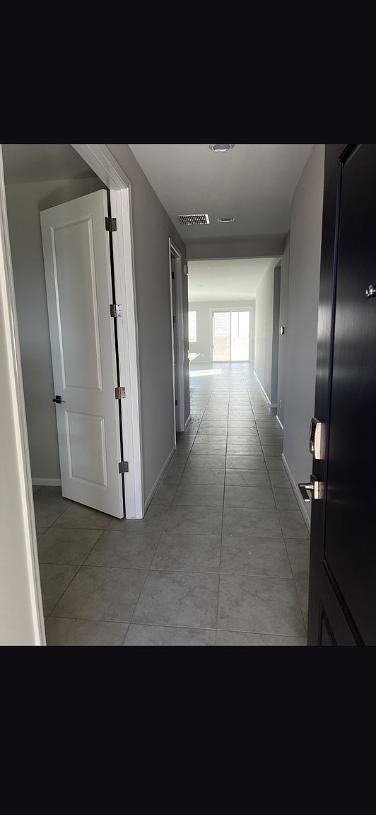 24558 W Hilton Ave photo 3