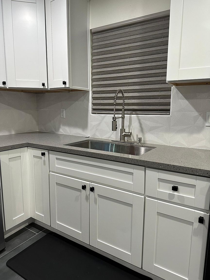 7258 Tait St photo 5