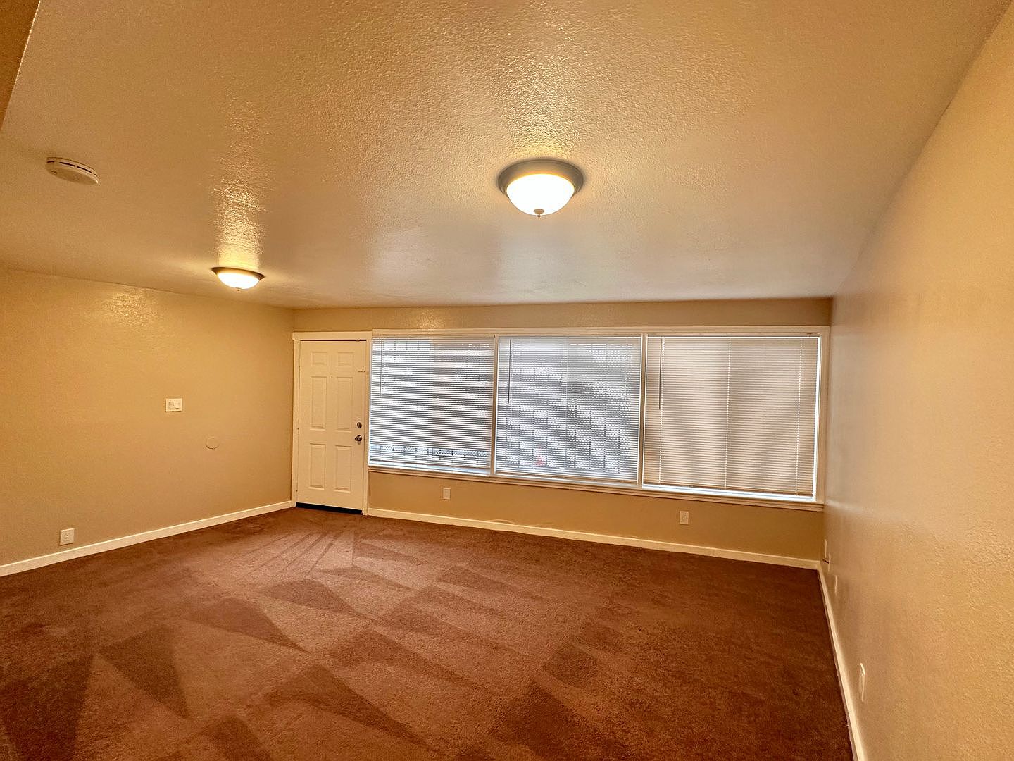 7828 International Blvd Oakland, CA 94621