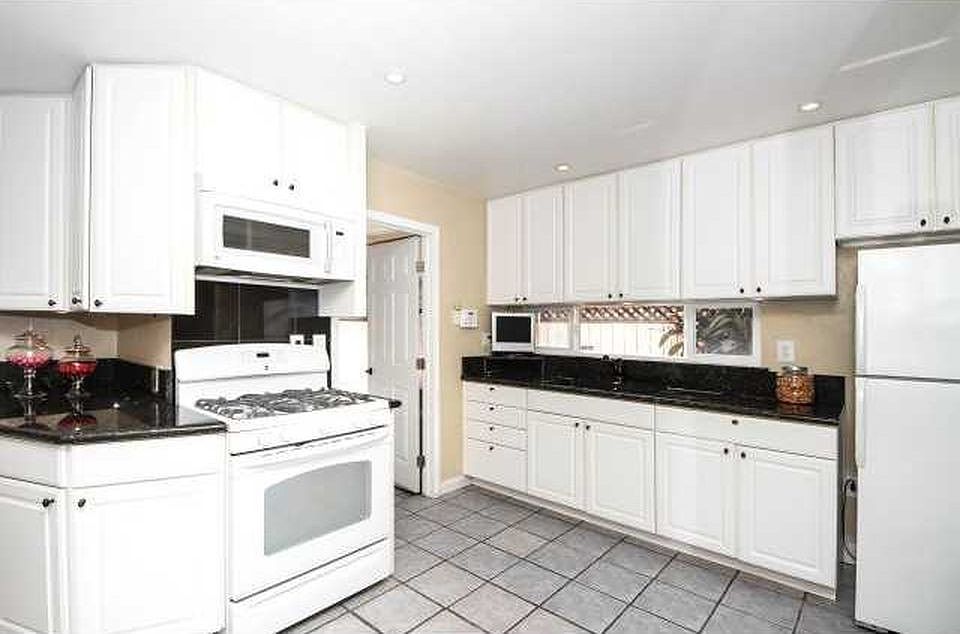 123 Frontier Dr photo 5
