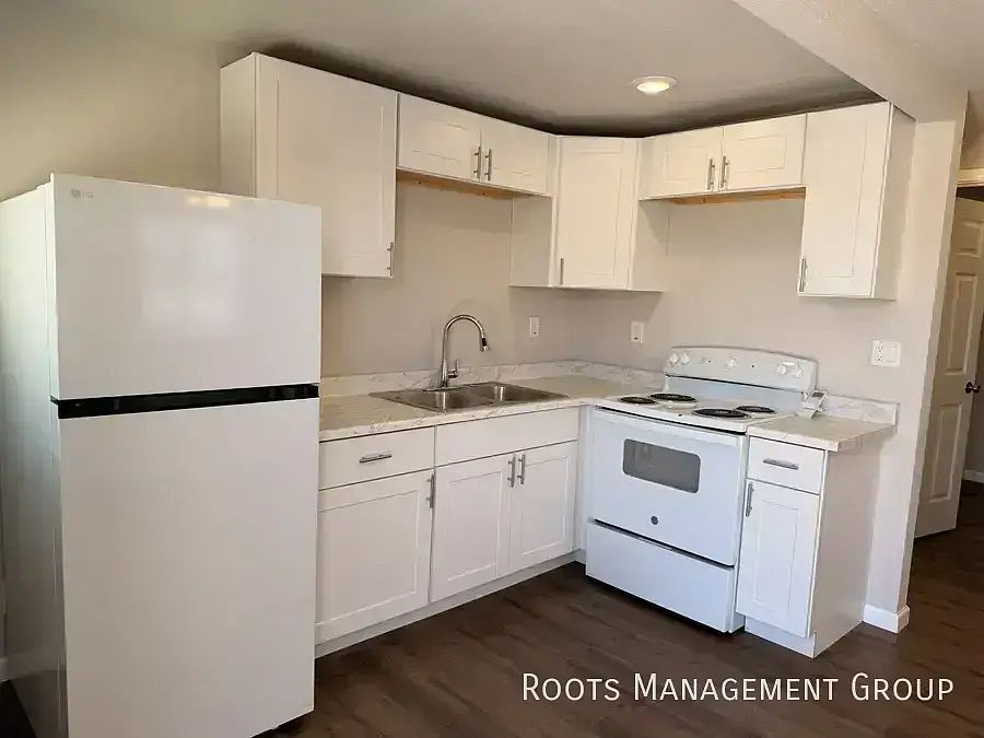 1707 E Apache Blvd unit # A8 photo 3