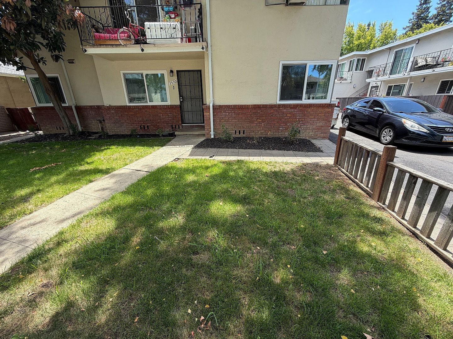 2BR/1BA Apartment on Alden Way · San Jose photo 2