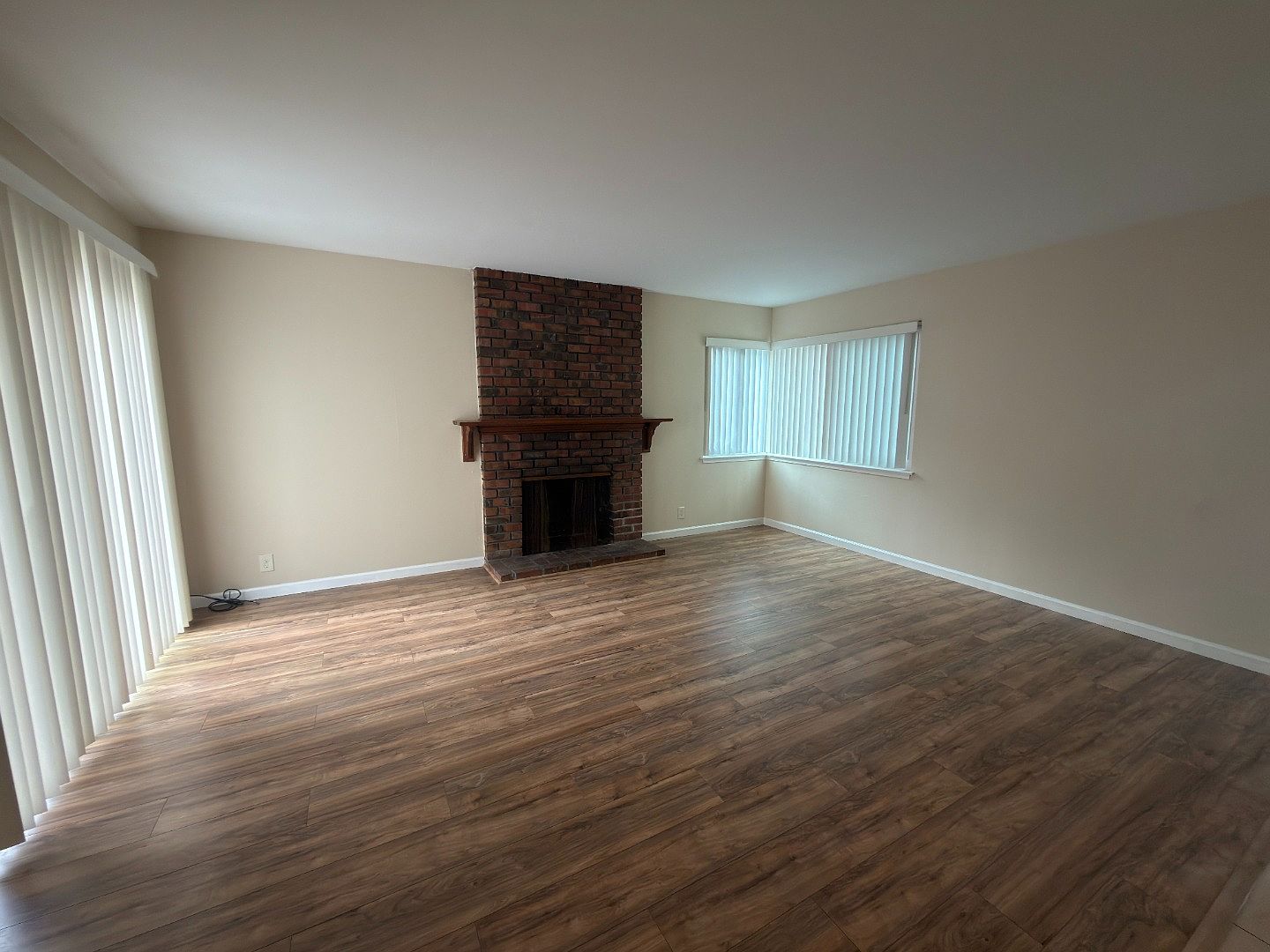 2BR/1BA Apartment on Alden Way · San Jose photo 3