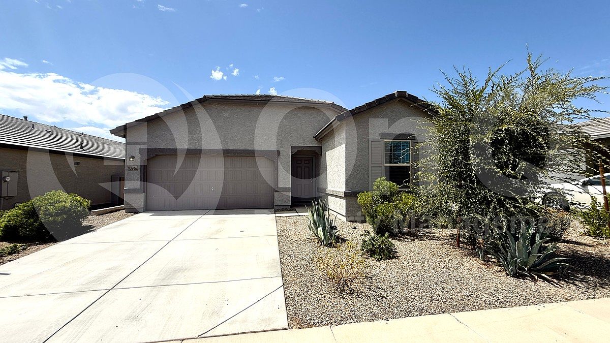 10962 N 165th Ave photo 2