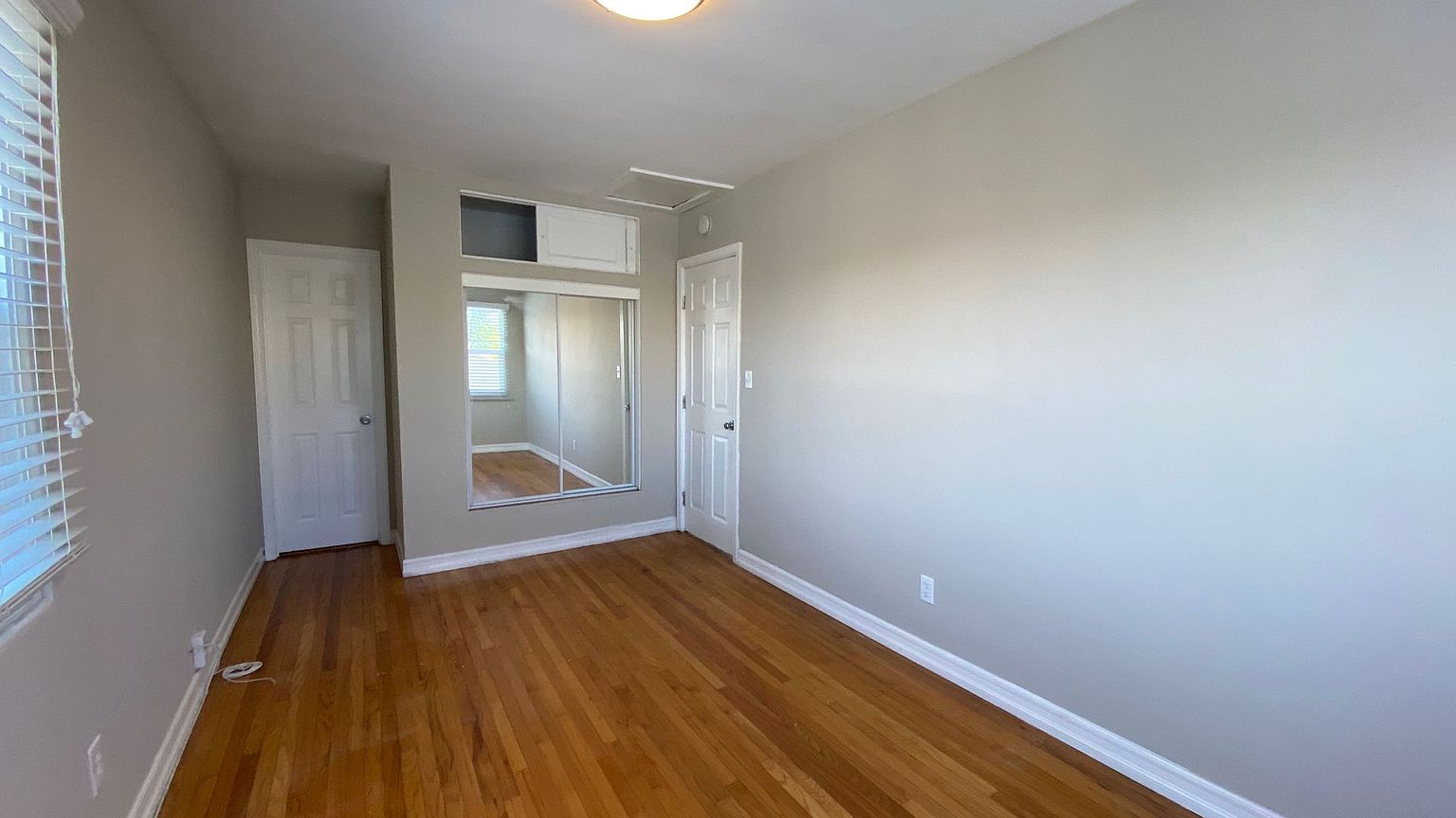 1 beds  1.0 baths photo 5
