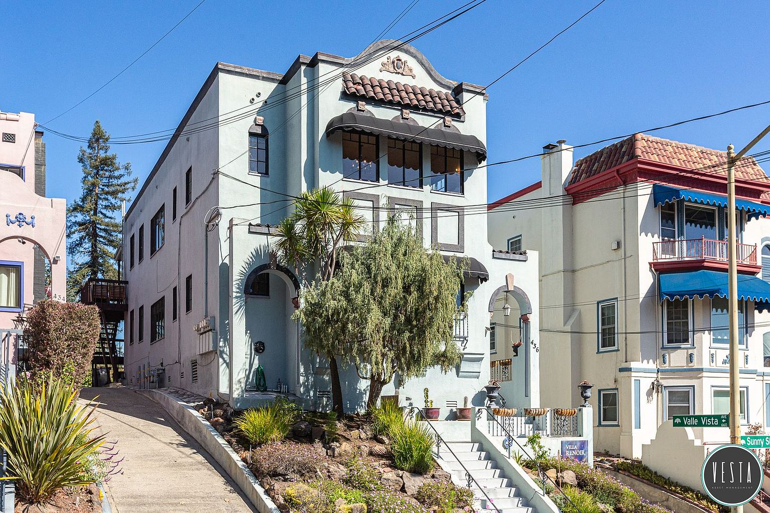 Duplexs on Sunnyslope Avenue · Oakland photo 2