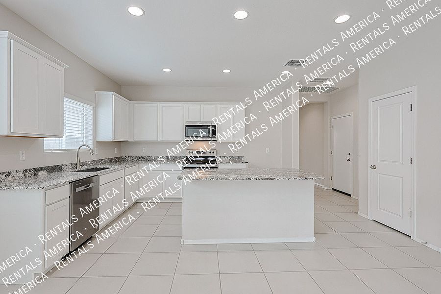 10338 W Wier Ave Tolleson, AZ 85353 photo 5