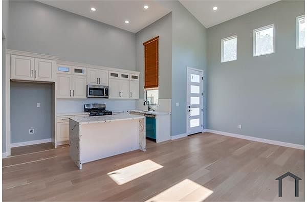 3336 Altadena Ave photo 4