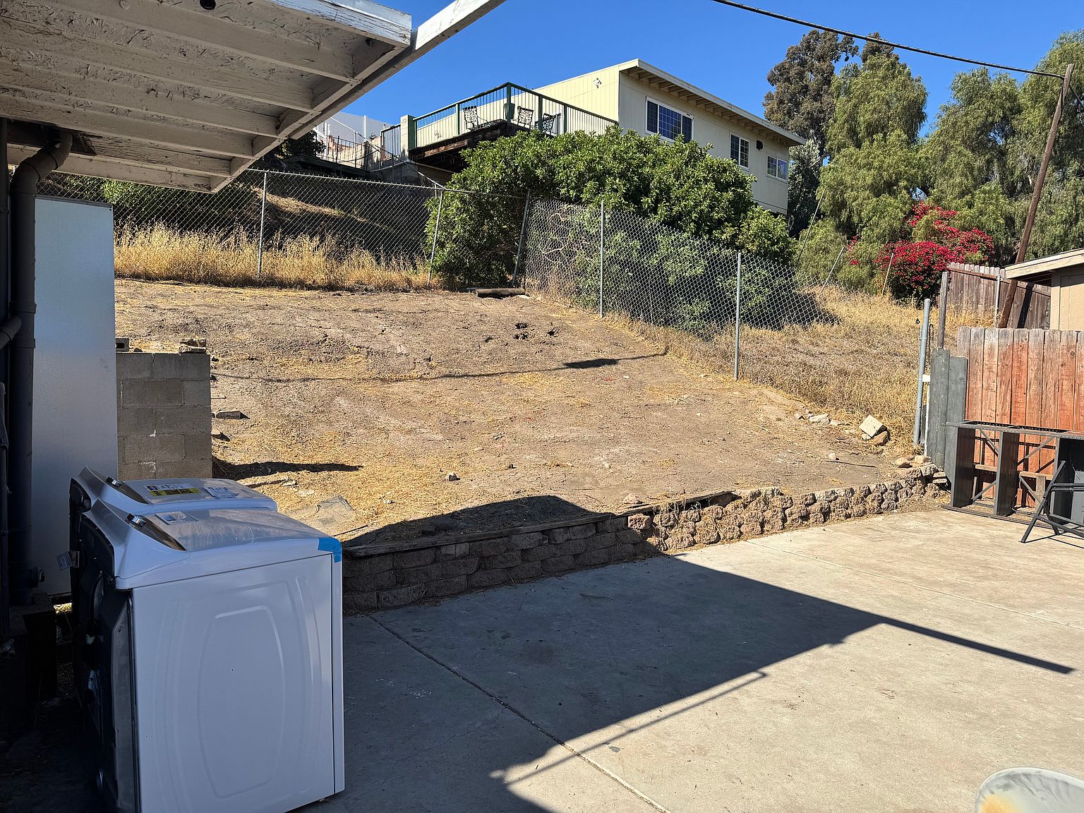 8136 Dodie St photo 4