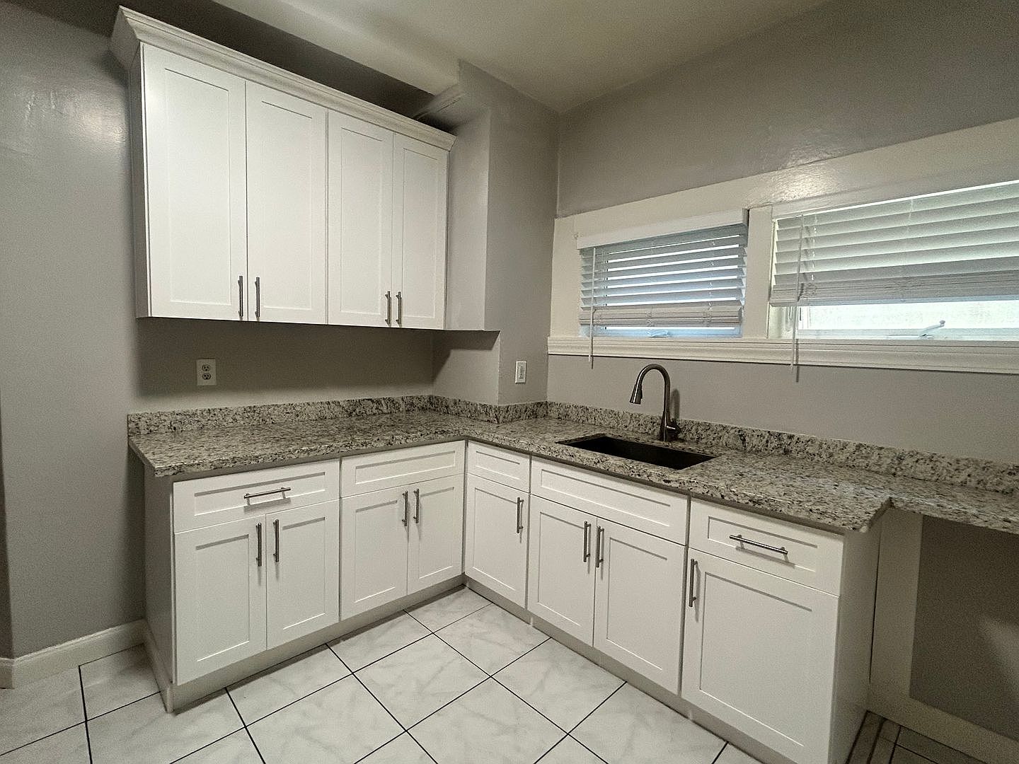 3BR/2BA Apartment on 28th St · Oakland photo 5