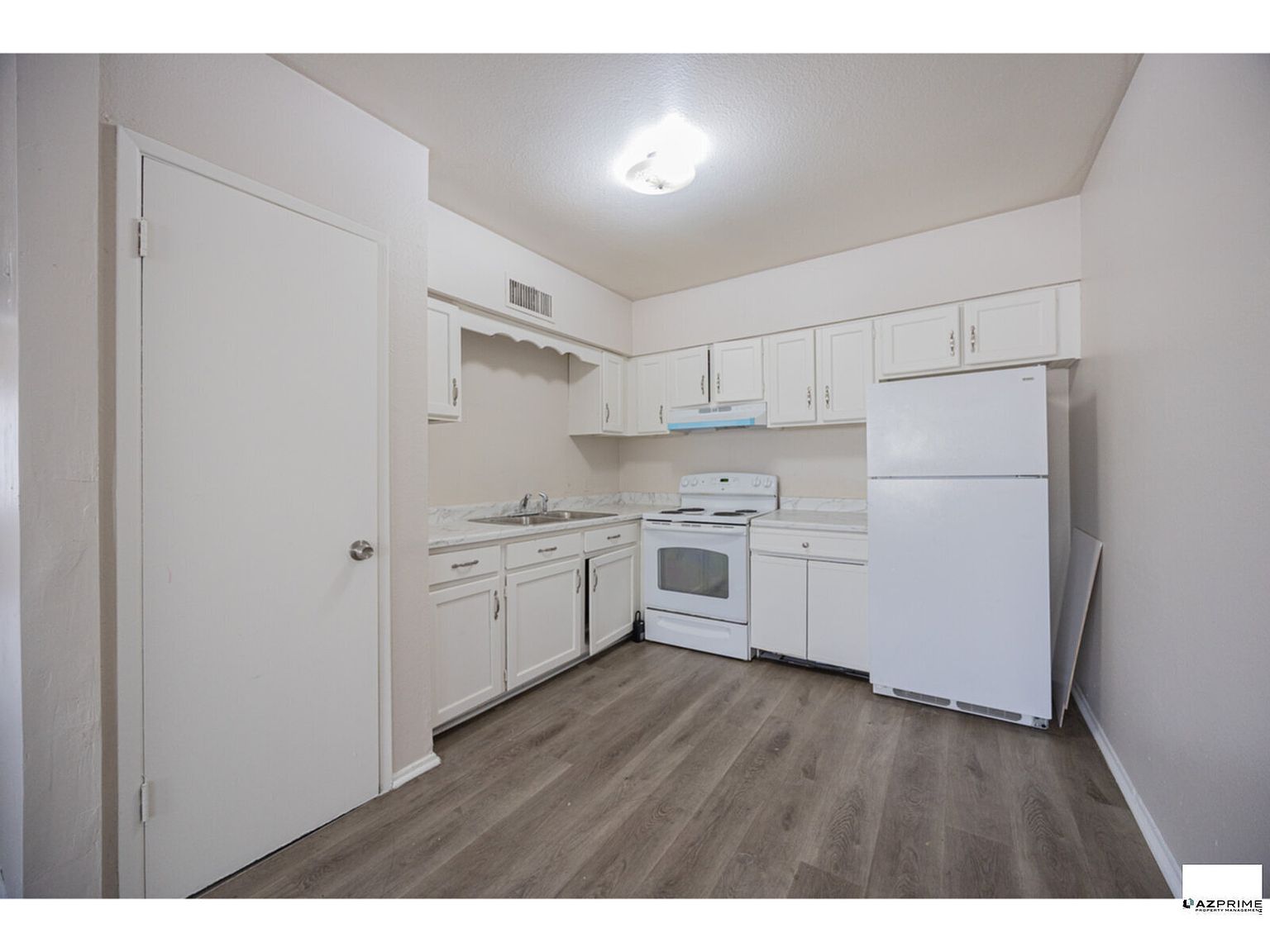 2352 E Broadway Rd Mesa, AZ 85204 photo 3