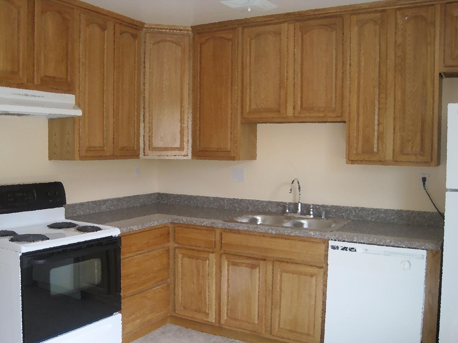 2104 Spanos St photo 2