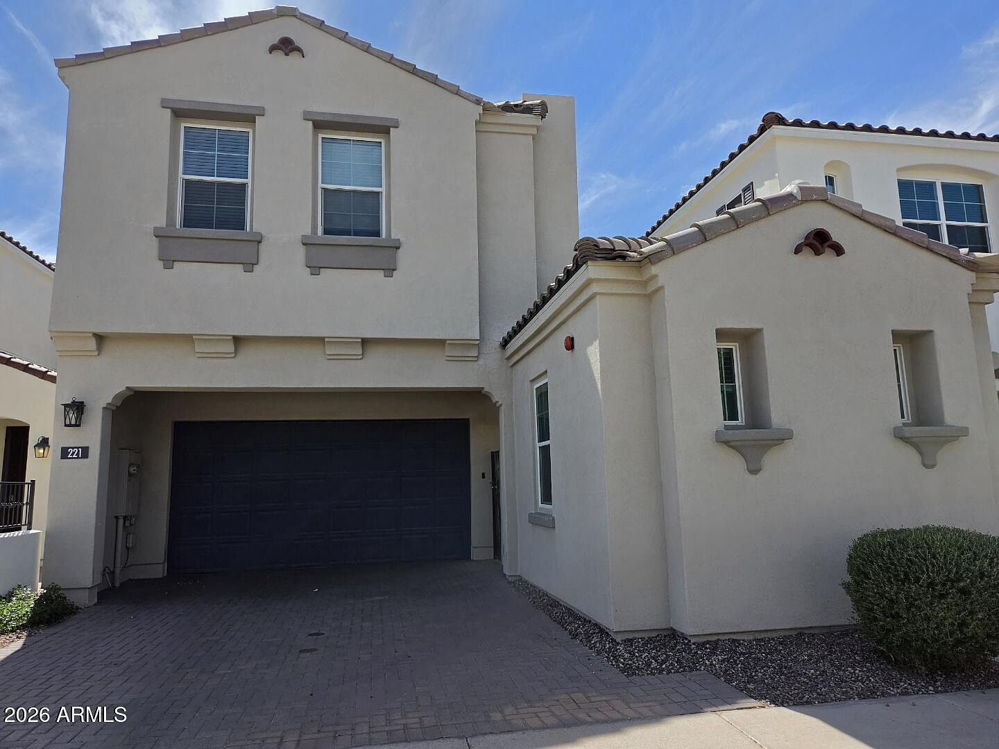 221 E Balsam Dr Chandler, AZ 85248 photo 3