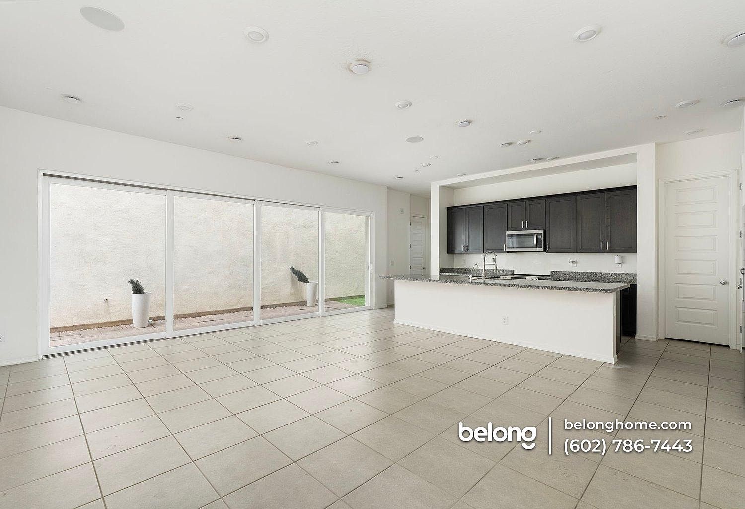 221 E Balsam Dr Chandler, AZ 85248 photo 4