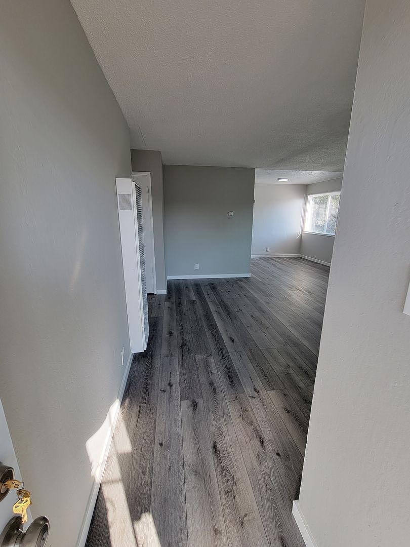 Dimond House photo 2