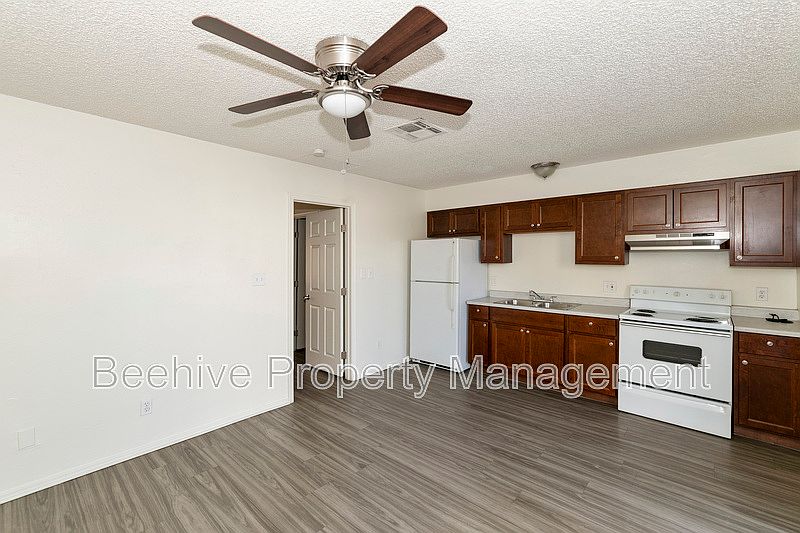 1502 E Adams St Phoenix, AZ 85034 photo 4