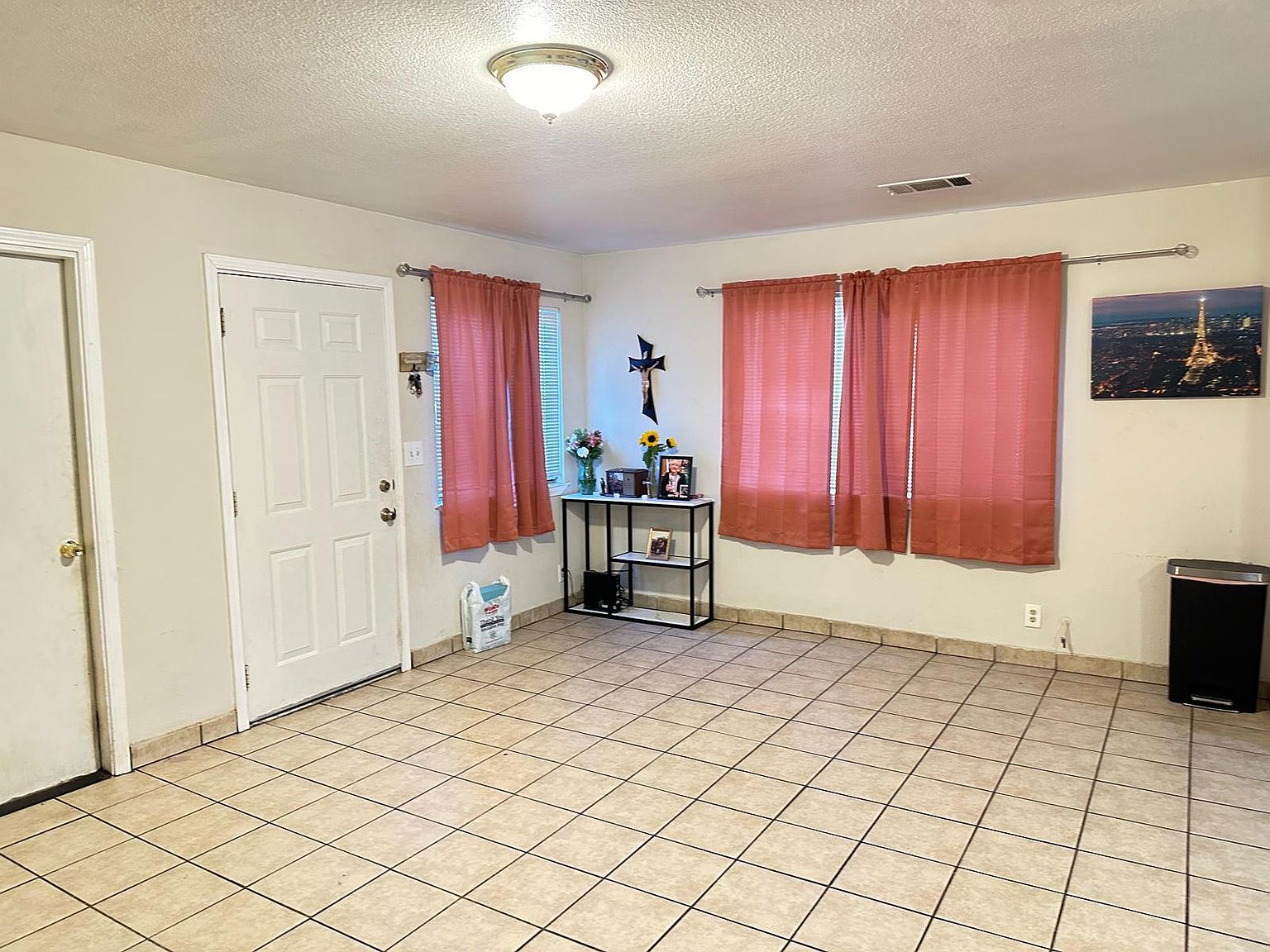 2996 Holly Dr photo 3